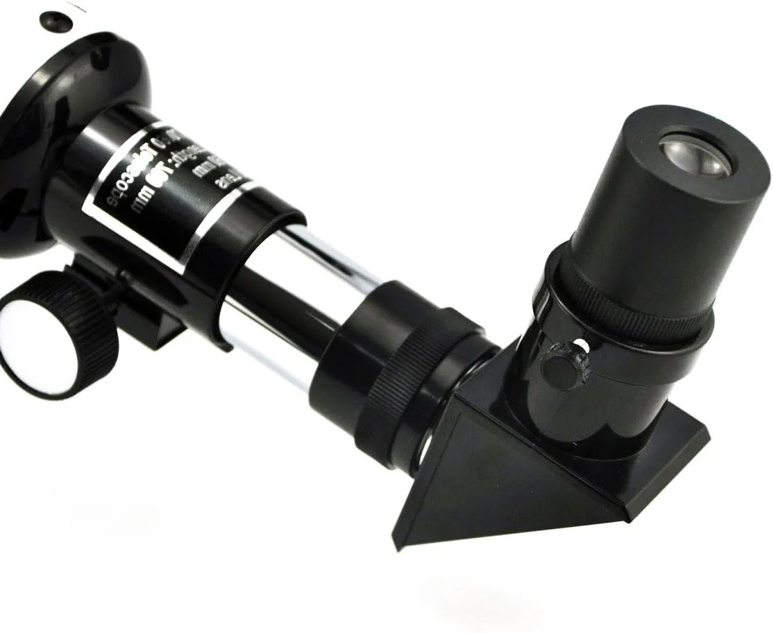 Close-up of the finder scope, the erecting prism diagonal and an eyepiece